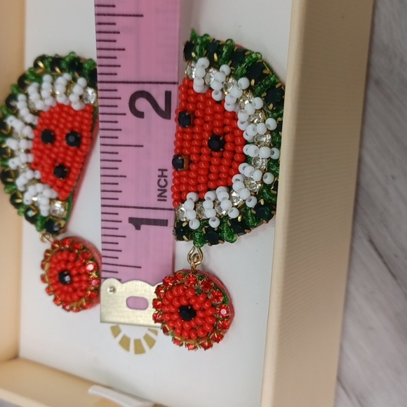 C & C California Hand Beaded Earrings NIB - Picture 4 of 5